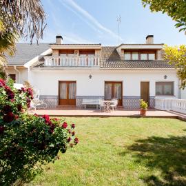 Las Casas de Sofía, hotel in Cabanillas