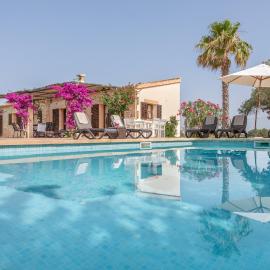 Finca Es Garrover, hotel in Felanitx