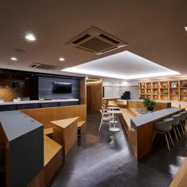Hotel Etwas Tenjin، فندق في فوكوكا