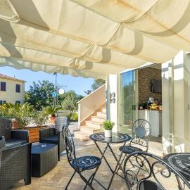 Acquazzurra Rooms, hotel u gradu Tortoli