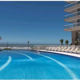 Santos Unlimited 2 Dormitórios, 32o andar com vista Mar!, хотел в Сантос