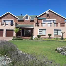 Tulip Close, hotel in Stilbaai