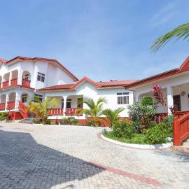 Royal Elmount Hotel، فندق في المينا