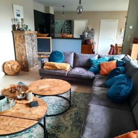 loft appartement met 3 slaapkamers en gratis parking, Hotel in Ichtegem