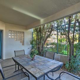 Private Patio + Pool Access: Quiet Condo in Tempe, hotel em Tempe