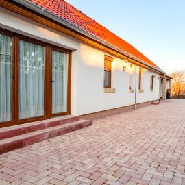 Szőlővirág Vendégház, hotel a Fadd