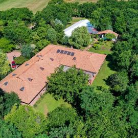 Liget Rezidencia, hotel a Zákányszék