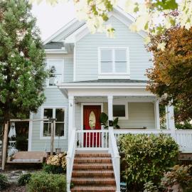 Home with Outdoor Oasis in Downtown Raleigh!, hotel in Raleigh