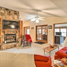 40-Acre Poplar Bluff Nature Lovers Paradise!、ポプラー・ブラフのホテル