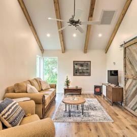 Trendy Palm City Cottage w/ Porch on 5 Acres!