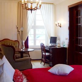 Hotel Altes Hafenhaus, viešbutis Rostoke