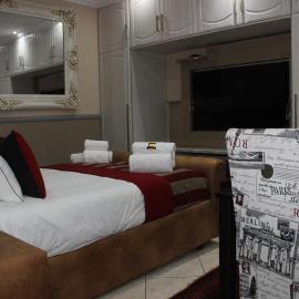 Romans Rest Guest House, Hotel in Carletonville