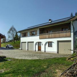 Holiday Home in Neureichenau near Bavarian Forest, hotell i Neureichenau