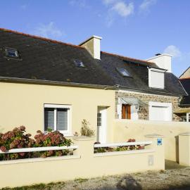 Cottage by Goëlo Coast with Sea Views