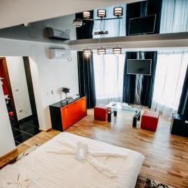 Pensiunea Jacqueline, hotel em Târgu Jiu