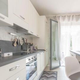 GuestHost - La Vela Apartment with Terrace!