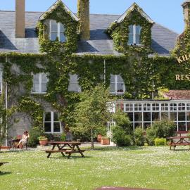 Kilcooly's Country House Hotel – hotel w mieście Ballybunion