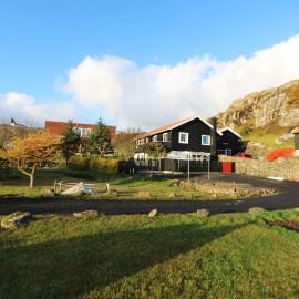 Unique Location - Bodanes - Hoydalar - 6 BR Villa, hotel in Tórshavn