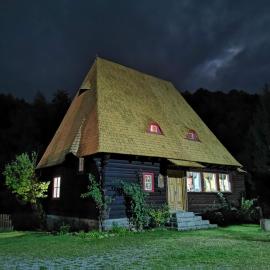 Cabana Iubu, hotel i Valea Drăganului