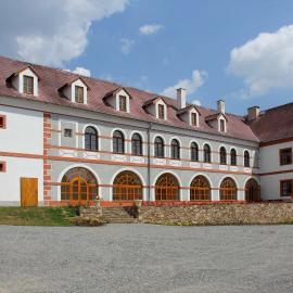 Zámek Libouň, hotel di Louňovice pod Blaníkem