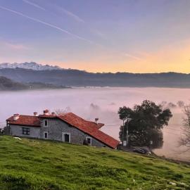 Apartamentos Picabel, khách sạn ở Cangas de Onís
