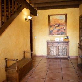 Casa Rural La Tina, hotel in Gumiel de Hizán