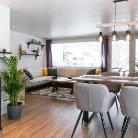 Spirit Apartments - Balkon - Bergsicht - Parkplatz, хотел в Енгелберг