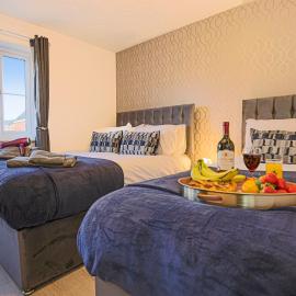 COSY 3 BED HOUSE to BICESTER OUTLET for BIG GROUP by Platinum Key Properties
