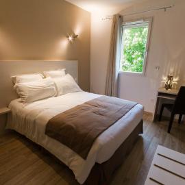 Viesnīca Hôtel Les Petits Oreillers pilsētā Senmartēndardeša