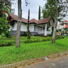 Villa Denisa, hotel u gradu Tlekung