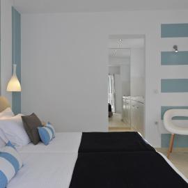Romantica Suites, hotel u gradu Nausa