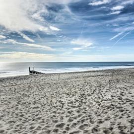 Bright Condo Half-Block to Cape May Beach!、ケープ・メイのホテル