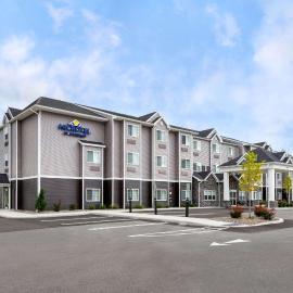 Microtel Inn & Suites by Wyndham Farmington, hotel em Canandaigua