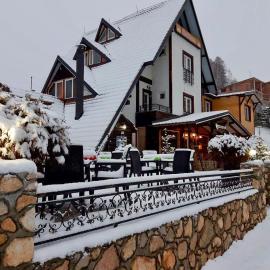Hotel Rudi – hotel w mieście Boge