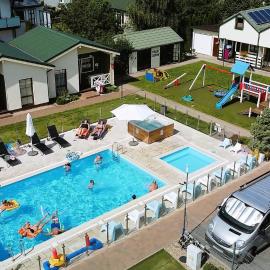 Domki wczasowe - Zielone Wzgórze - TOP COMFORT, hotel in Mielno