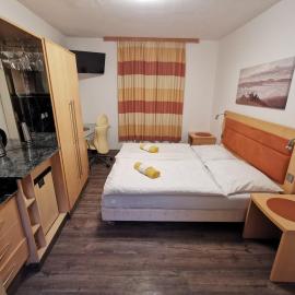 Cesar's Motel, hotell sihtkohas Föhrenhain
