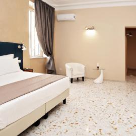 "S. Cecilia", hotel a Messina