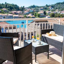 Apartments & Rooms Sunshine Home, hotel in Vela Luka