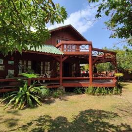 Linda Casa para Temporada em Manguinhos, hotel in Manguinhos