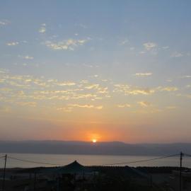 Unique&Warmy place in the Dead Sea, hotel en Ovnat