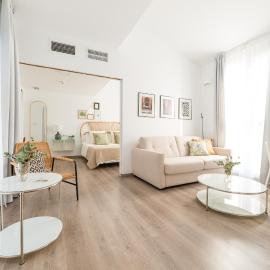 Apartamentos con encanto en el centro de Granada, хотел в Гранада