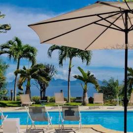 Suite totalement équipée avec vue imprenable!!!!, hotelli kohteessa Punaauia