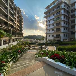 Bristle Ridge 2 bedroom Panoramic View, hotel en Baguio
