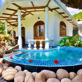 La Petite Maison and Sea Splash, hotel Anse Possessionban