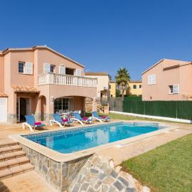 Villa Llebeig by Escape Home, hotel in Cala en Blanes