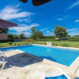 Holiday Home Ana Lucija by Interhome