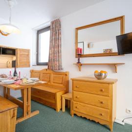 Apartment Les Tommeuses - Val Claret-32 by Interhome, hotel in Tignes