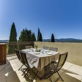 Apartment Les Terrasses de Grimaud-1 by Interhome