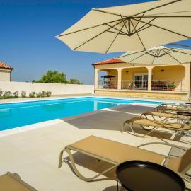 Holiday Home Nisa by Interhome, hotel u gradu Visočane