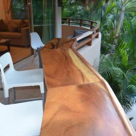 Beautiful condo with pool